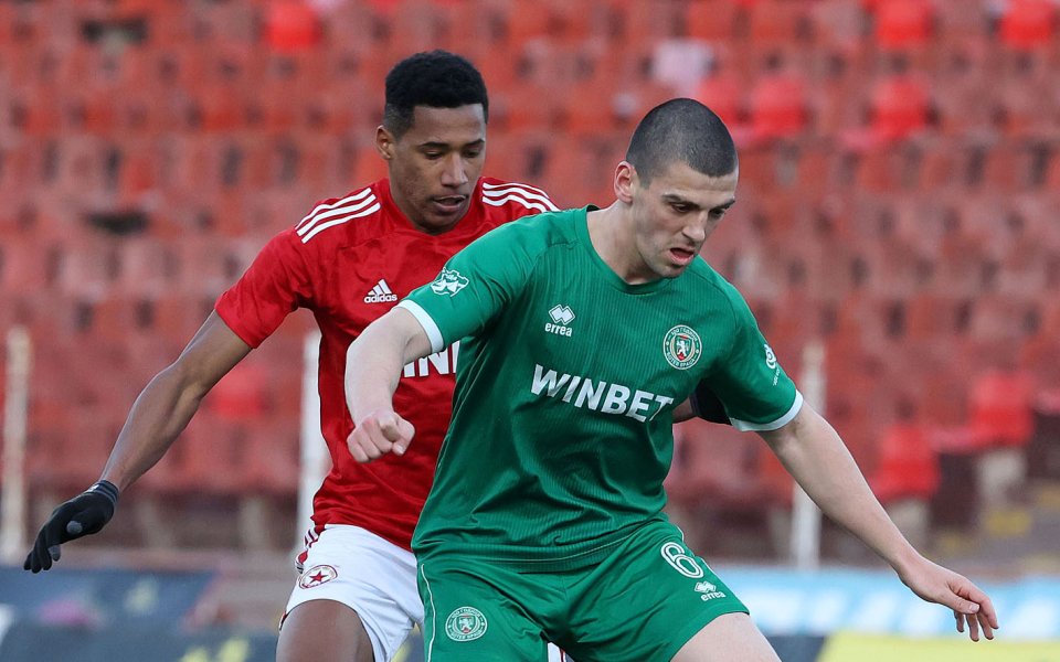 Първото зимно попълнение на ЦСКА - Маурисио Гарсес се е