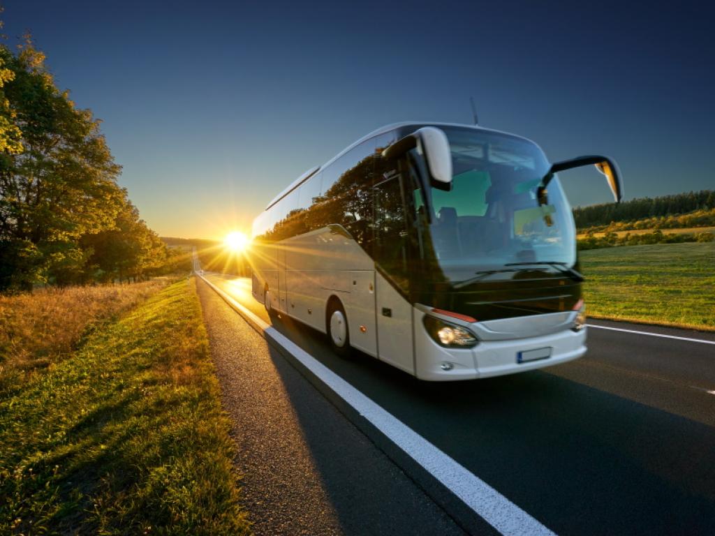 Част от автобусните превозвачи спират пътуванията от 31 и декември следобед
