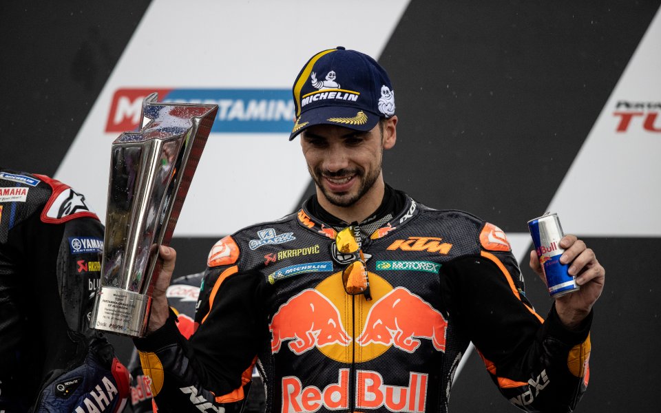 Португалецът Мигел Оливейра (Red Bull KTM Factory Racing/КТМ) спечели състезанието