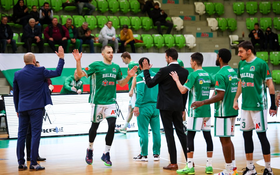 Мъжкият баскетболен отбор на Балкан започва довечера битката за Купата