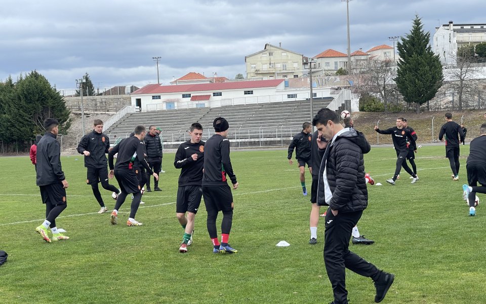 България U17 с последна тренировка преди Финландия