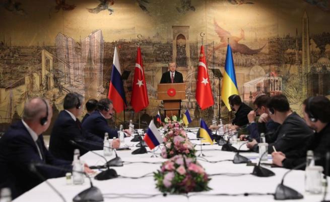 Нов кръг от преговори между Украйна и Русия в Истанбул