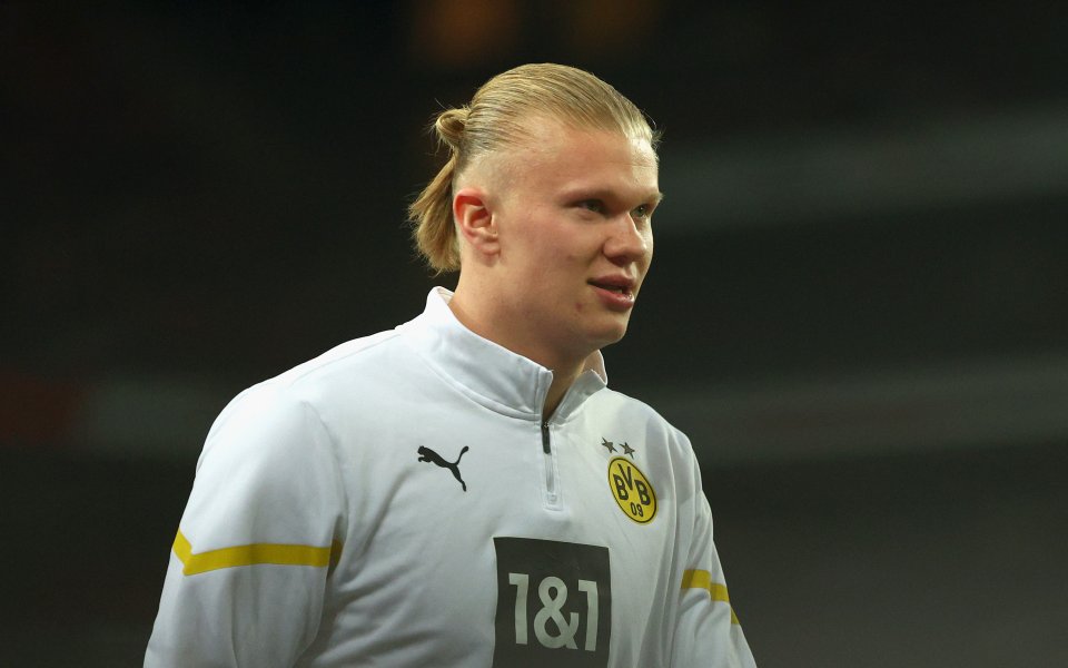 Звездата на Борусия Дортмунд Ерлинг Халанд е отхвърлил първата оферта