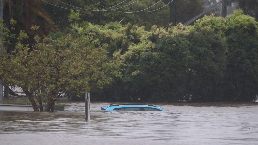 Смъртоносните наводнения в Кентъки (ВИДЕО)