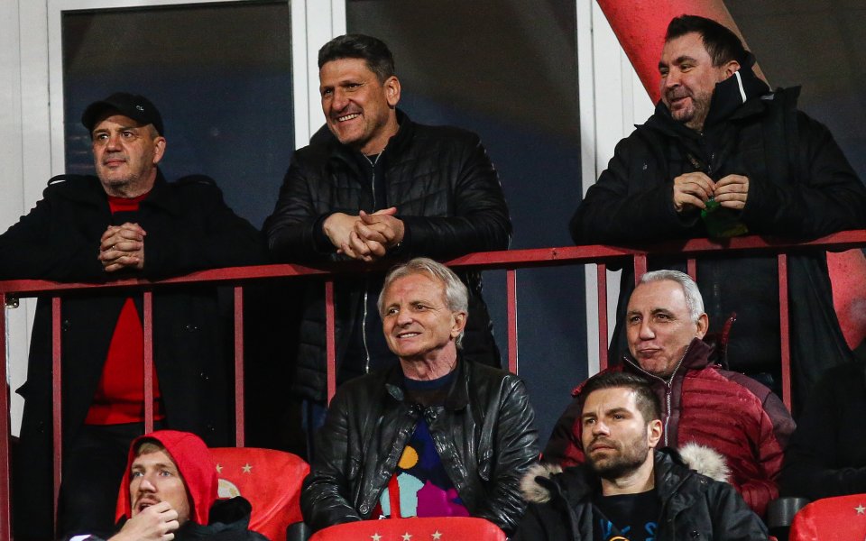 Ситуацията в ЦСКА не намери своята развръзка вчера след изненадващата