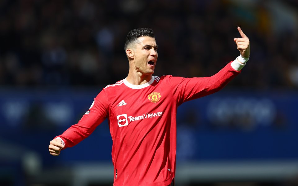 Майката на фена на Евертън Джейк Хардинг говори за инцидента