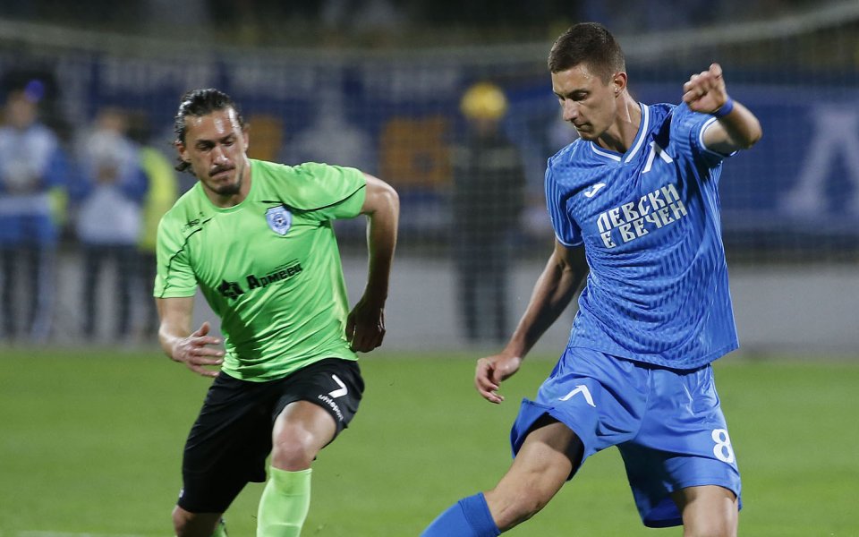 Черно море и Левски се изправят в дербито на в