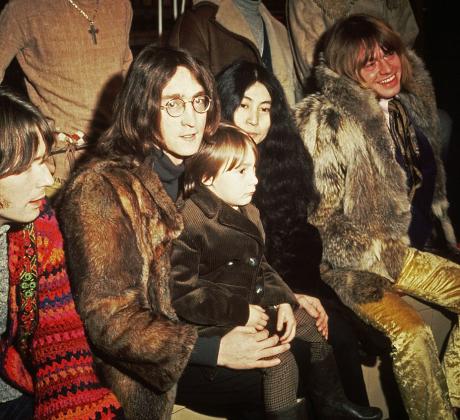 Писмо изпълнено с емоция и нежност написано от Джон Ленън