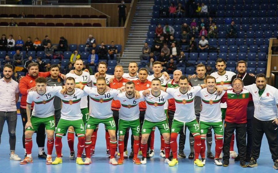 България с убедителна победа в световните квалификации по футзал