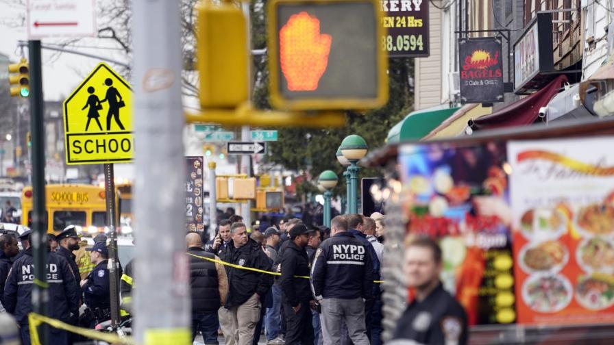 Обвиниха в тероризъм нападателя от нюйоркското метро