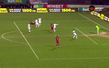 Турицов удвои от дузпа във втората минута на добавеното време