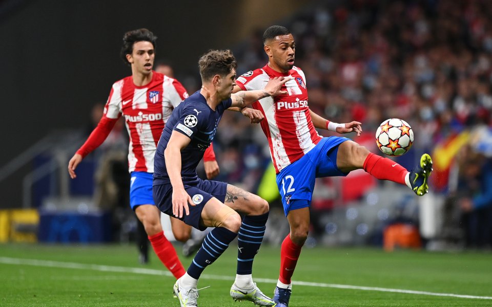 Отборите на Атлетико Мадрид и Манчестър Сити играят при резултат