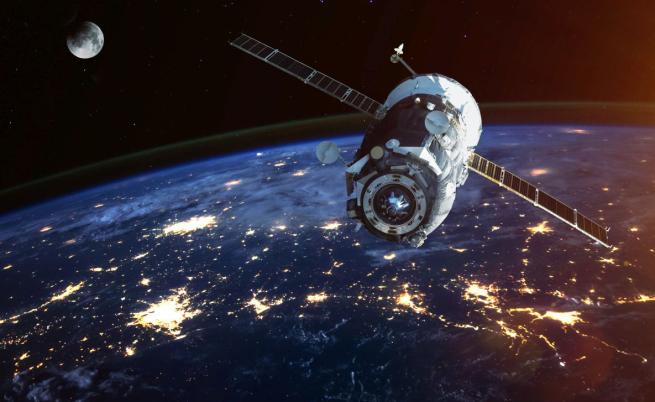 Опасност от космически боклук: 30 000 обекта заплашват околоземната орбита