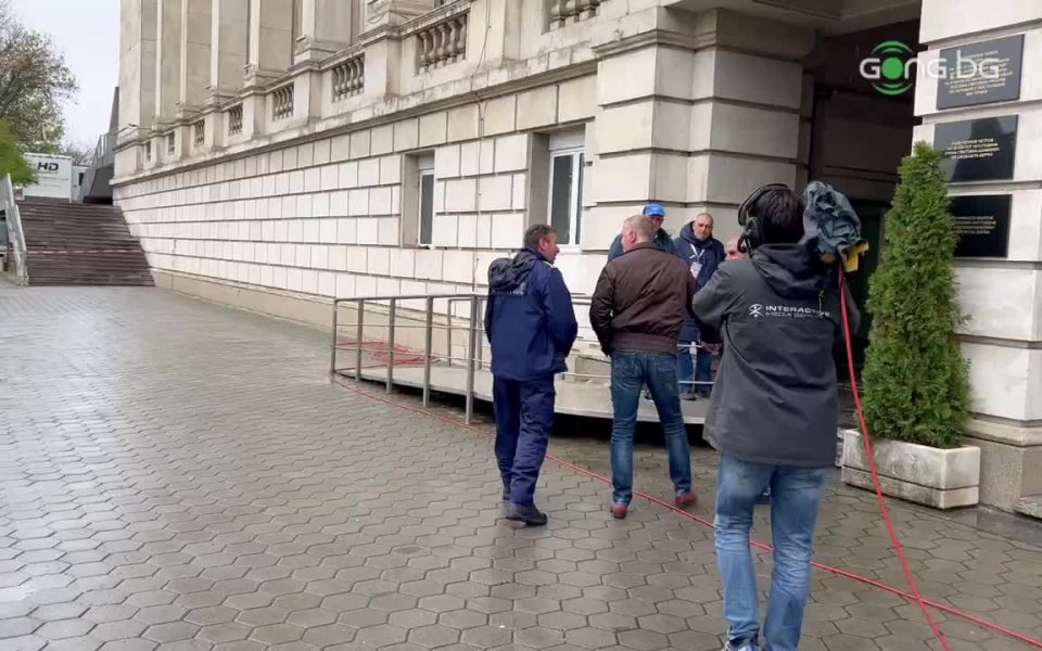 Мажоритарният собственик на столичния Левски - Наско Сираков, пристигна на