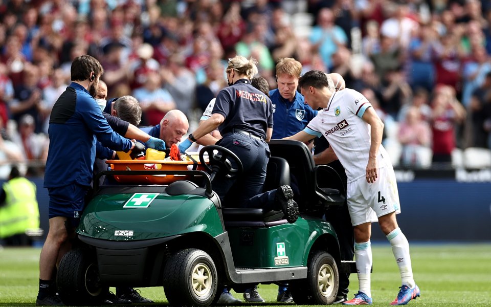 Двубоят между Бърнли и Уест Хем, завършил при равенство 1:1,