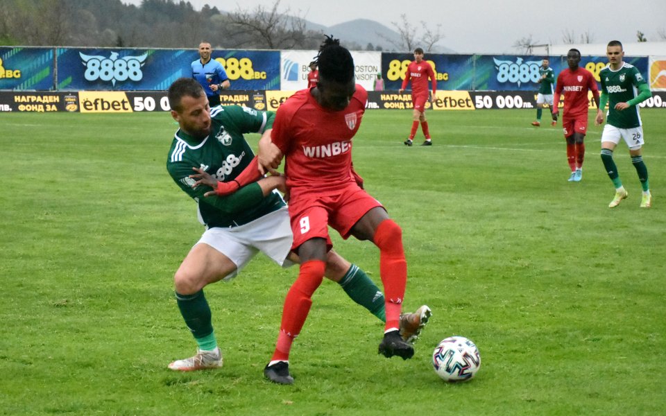 Царско село посреща Пирин Благоевград в много важна среща от