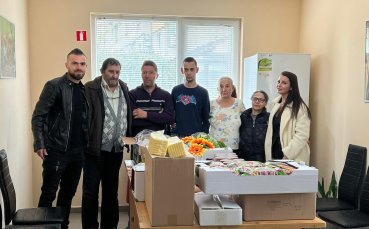 Представителният отбор на Локомотив Пловдив реши да зарадва преди Великден