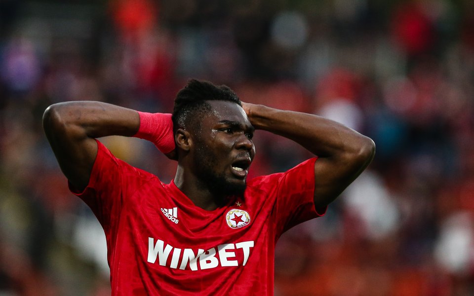 Нападателят на ЦСКА Жорди Кайседо е в София и тренира