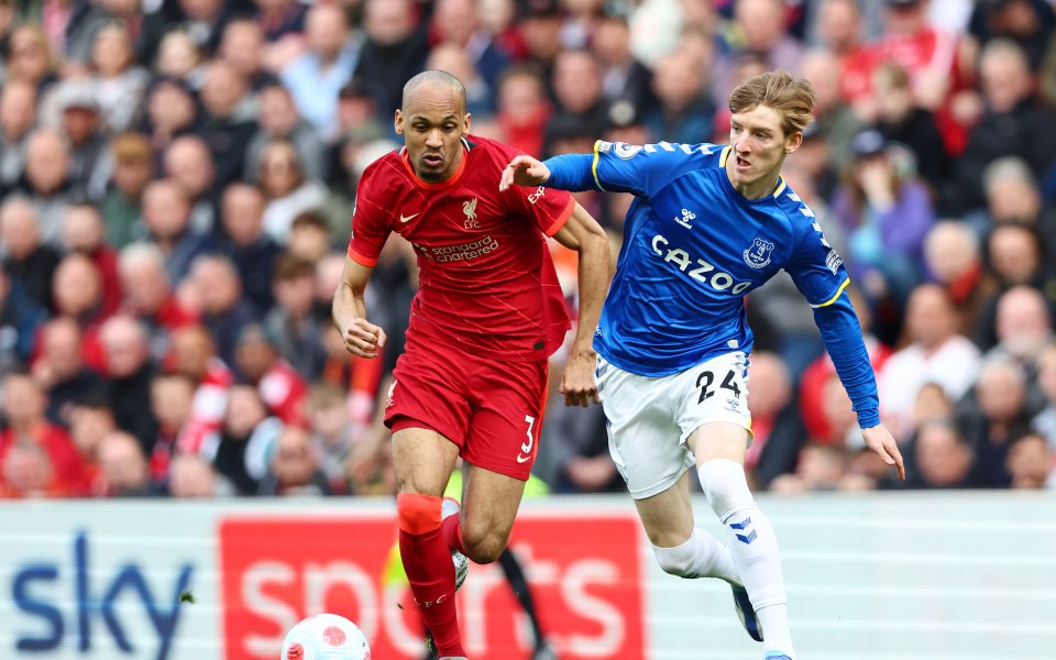 Отборите на Ливърпул и Евертън играят при резултат 0:0 в