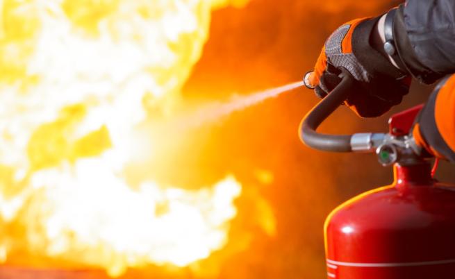 Пожар в хлебозавод в Радиново вдигна на крак три екипа огнеборци