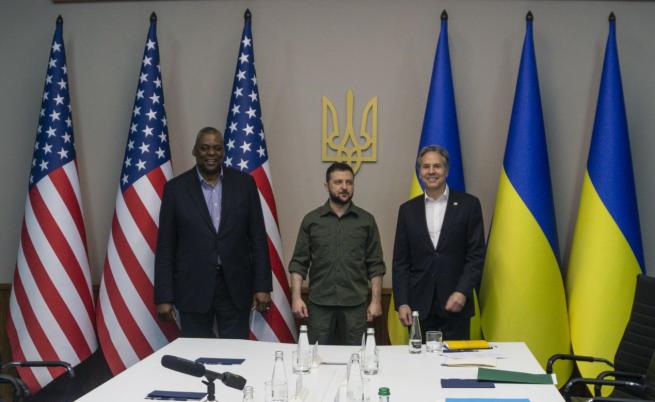 Блинкен и Остин: Още 322 млн. долара военна помощ за Украйна