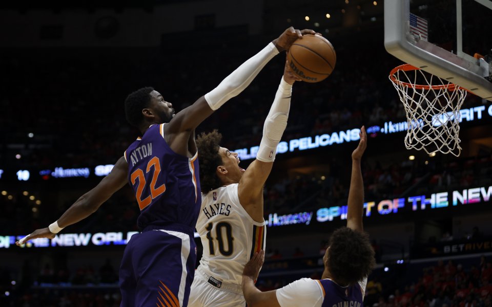 Крис Пол вкара 14 коша от 14 опита и постави