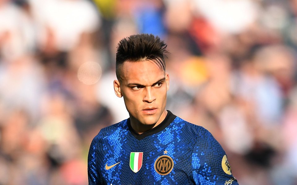 Отборът на Манчестър Юнайтед е предложил на италианския шампион Интер