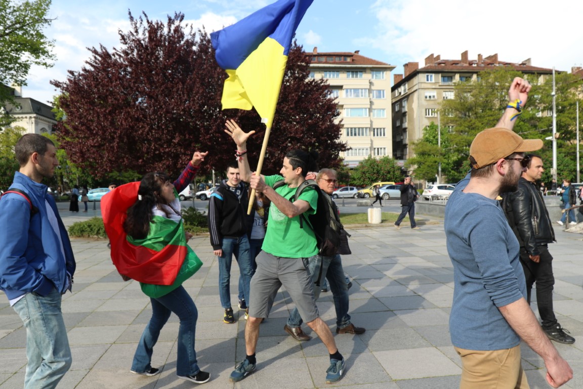 <p>Напрежение между протестите пред паметника на Съветската армия</p>