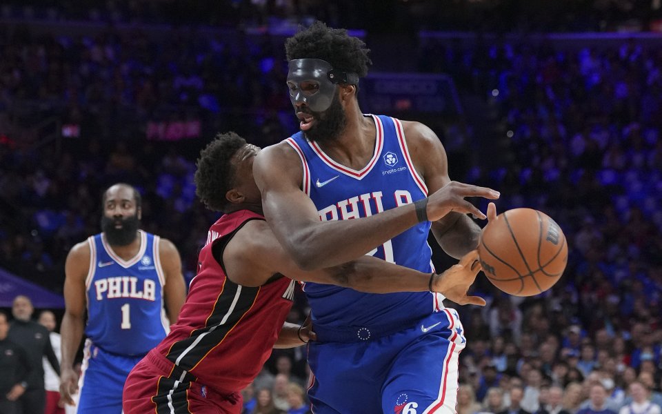 Лидерът на Филаделфия 76-ърс Джоуел Ембийд се завърна в игра