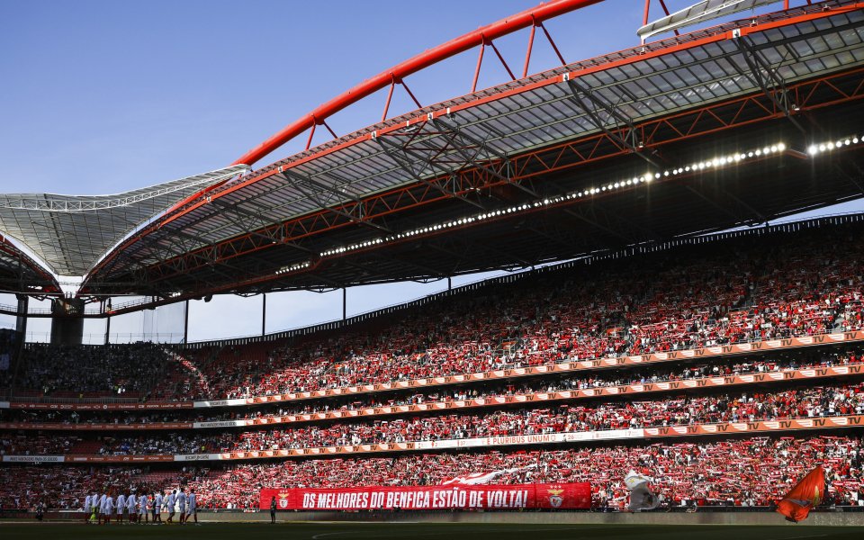 Най-популярният португалски футболен клуб Бенфика ще стане първият в страната,