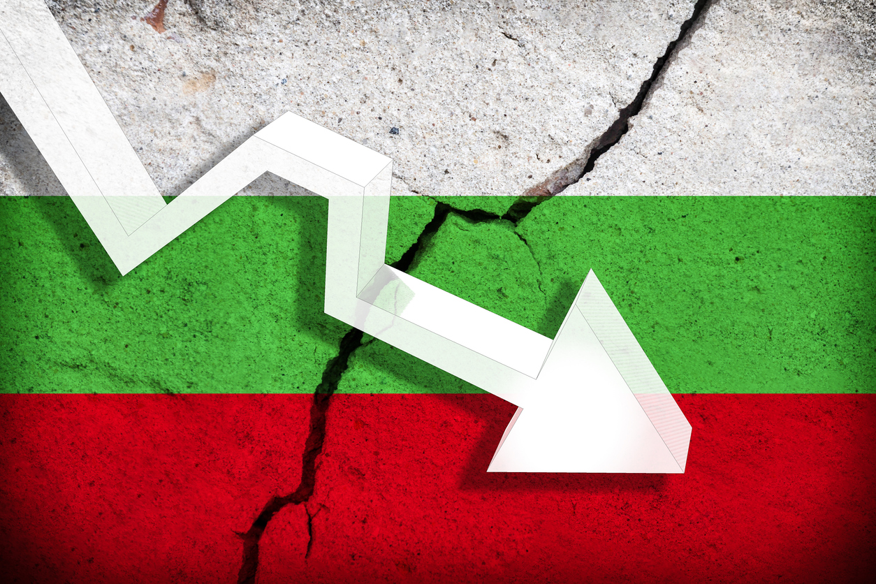 Промишленото производство на България устойчиво пада