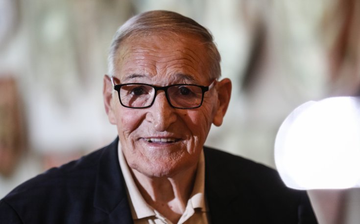 Фенове на ЦСКА събират пари за легендарния Димитър Пенев