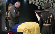 Украйна се сбогува с първия си президент Леонид Кравчук