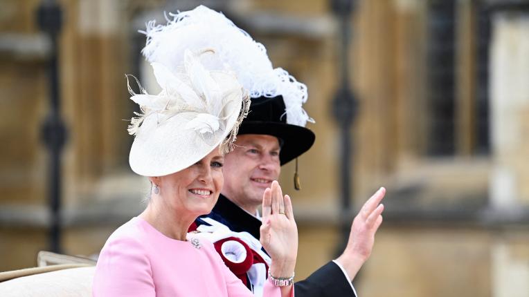  Камила Паркър Боулс и Тони Блеър станаха новите членове на Ордена на жартиерата 