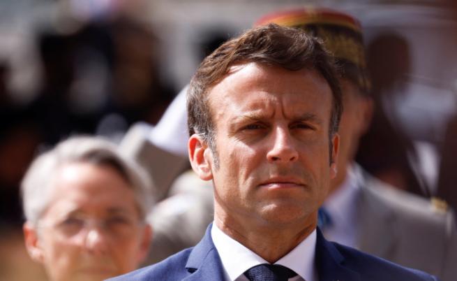 Първи прогнози след изборите във Франция: Макрон губи мнозинството в парламента