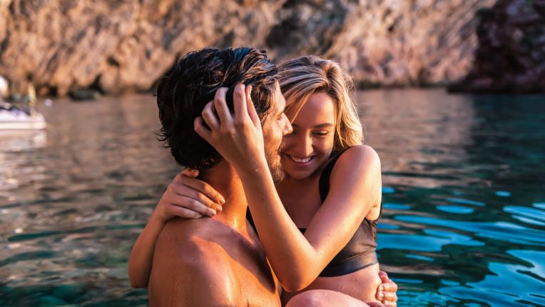  Трите зодии, на които лятото ще донесе доста романтика и пристрастености 