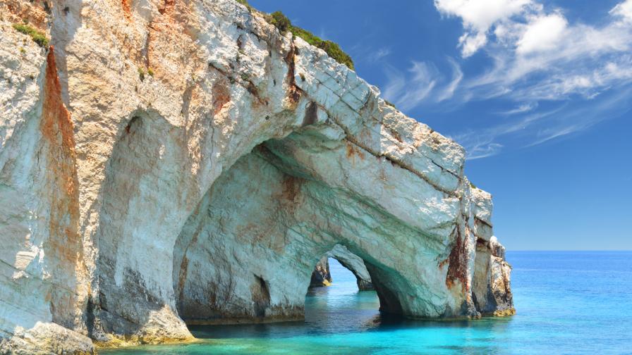 Сините пещери на остров Закинтос