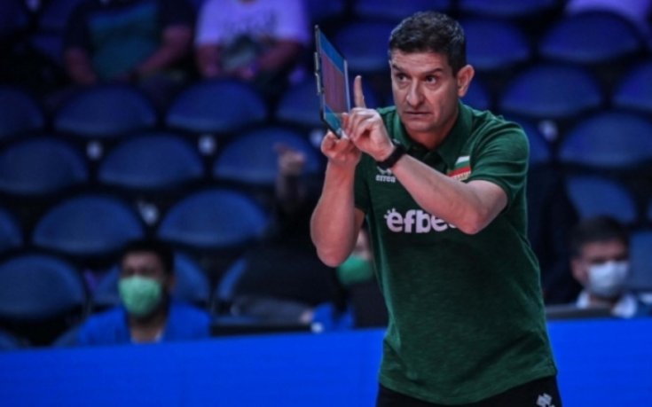 Селекционерът на волейболните 