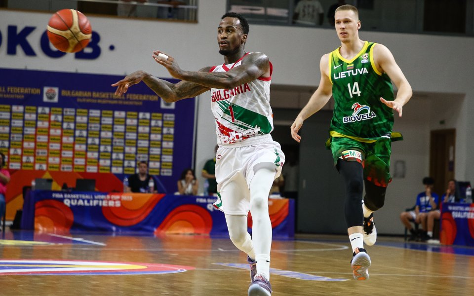 Мъжкият национален отбор на България по баскетбол загуби визитата си