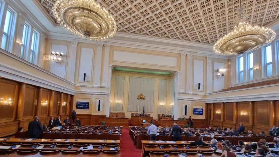 След изслушването на Петков и Николов: Депутати се опасяват дали ще има газ за България