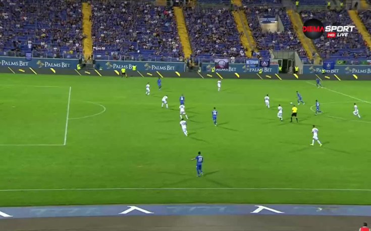 Дубъл на Бари и 3:0 за Левски