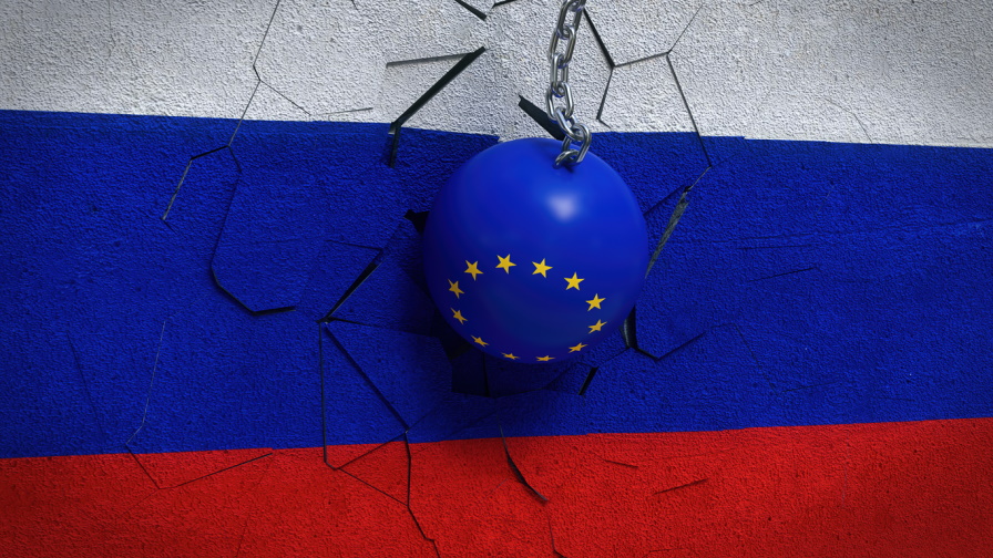 ЕС смекчава санкциите срещу Москва