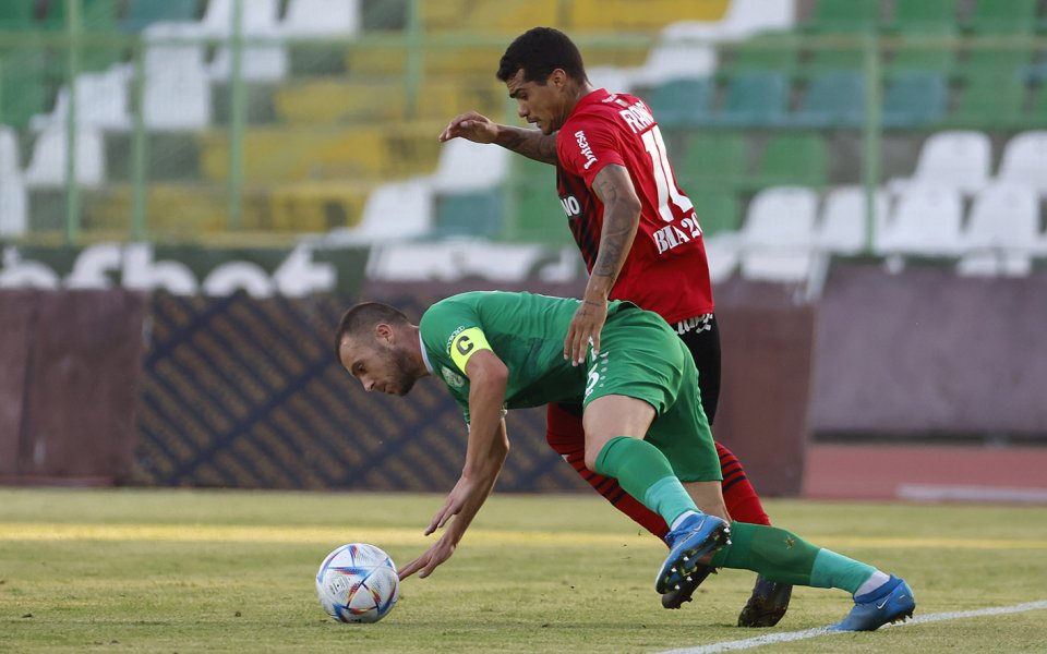 Локомотив София посреща Берое в мач от 18-ия кръг на