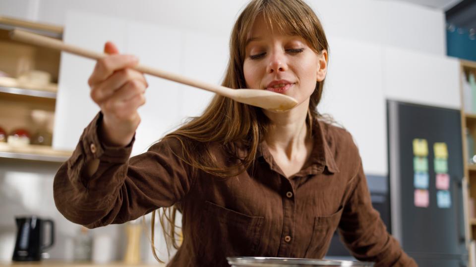 Дървената лъжица е задължителен кухненски атрибут на всяка добре въоръжена домакиня -