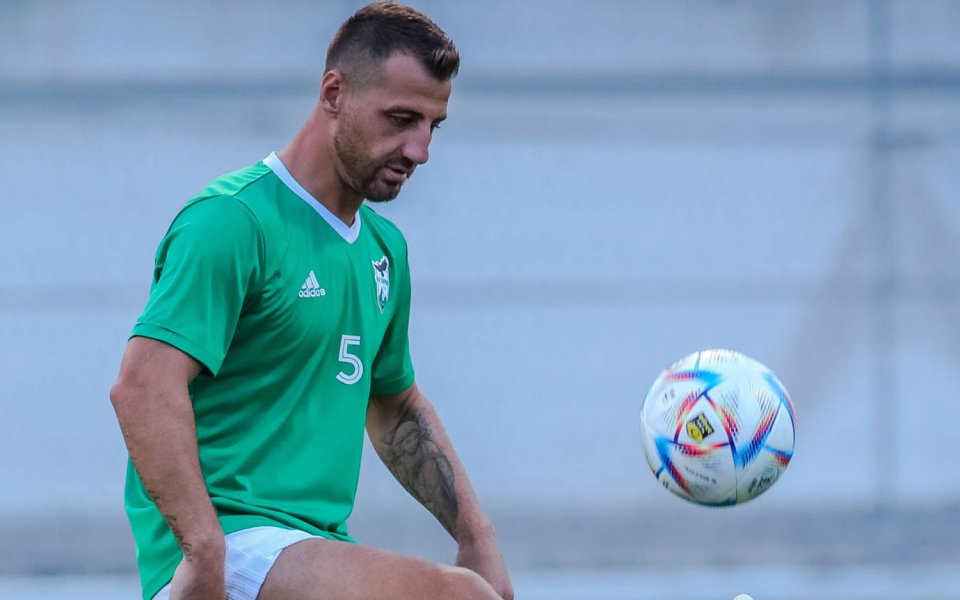 Треньорът на Пирин Благоевград Красимир Петров ще има да решава