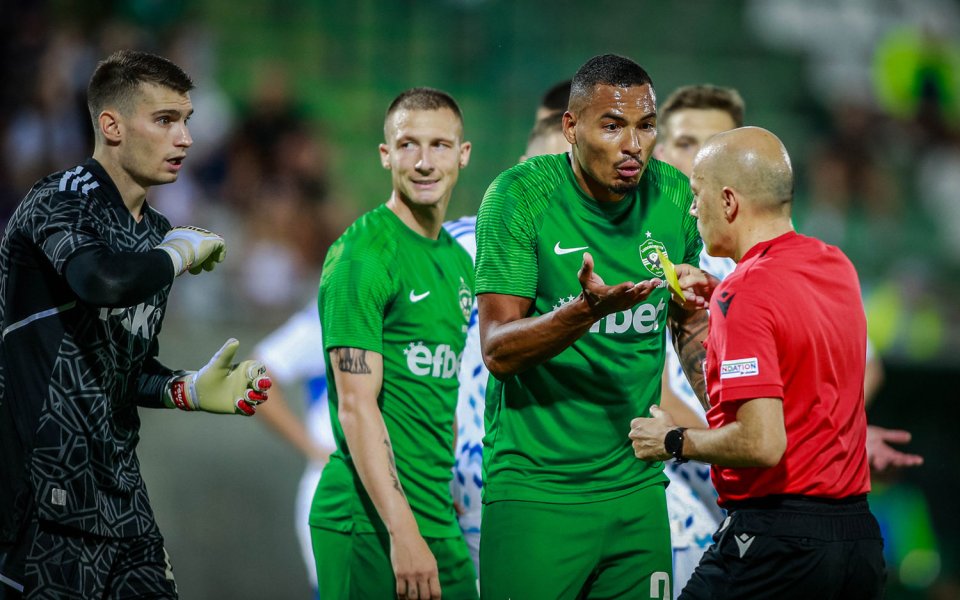 Бразилският нападател Жонас Торо, който беше спряган за трансфер в