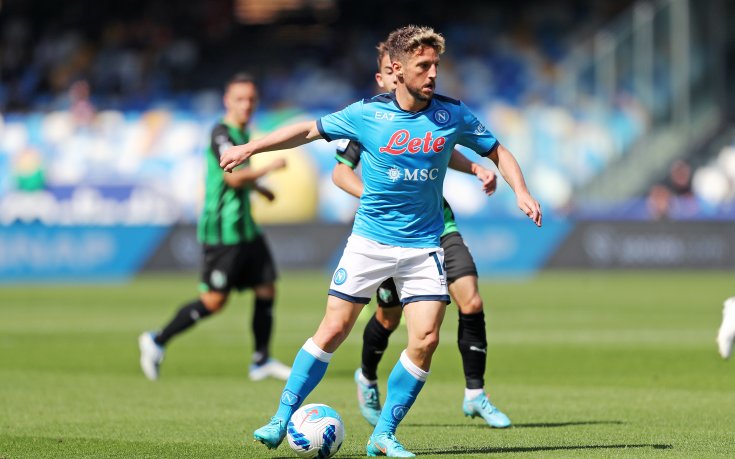 Галатасарай уреди Мертенс и халф на Арсенал