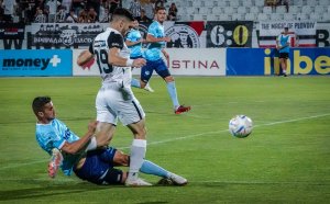 НА ЖИВО: Локомотив Пловдив 0:0 Арда, греда за гостите, домакините с 10 души
