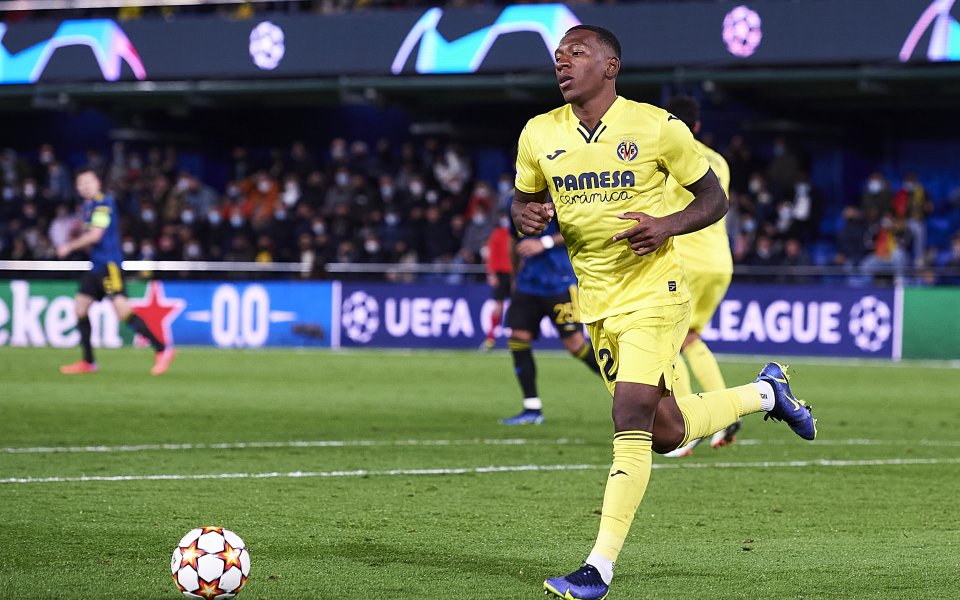 Нотингам Форест преговаря за трансфер на защитника на Виляреал Первис