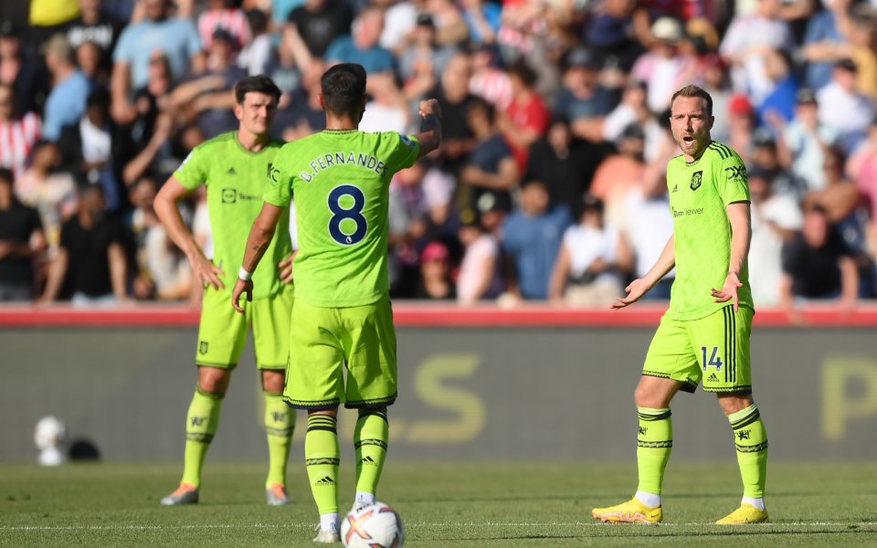 Отборът на Брентфорд и Манчестър Юнайтед се изправят един срещу